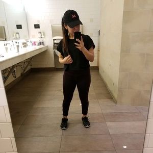 Meet your Posher, Aura